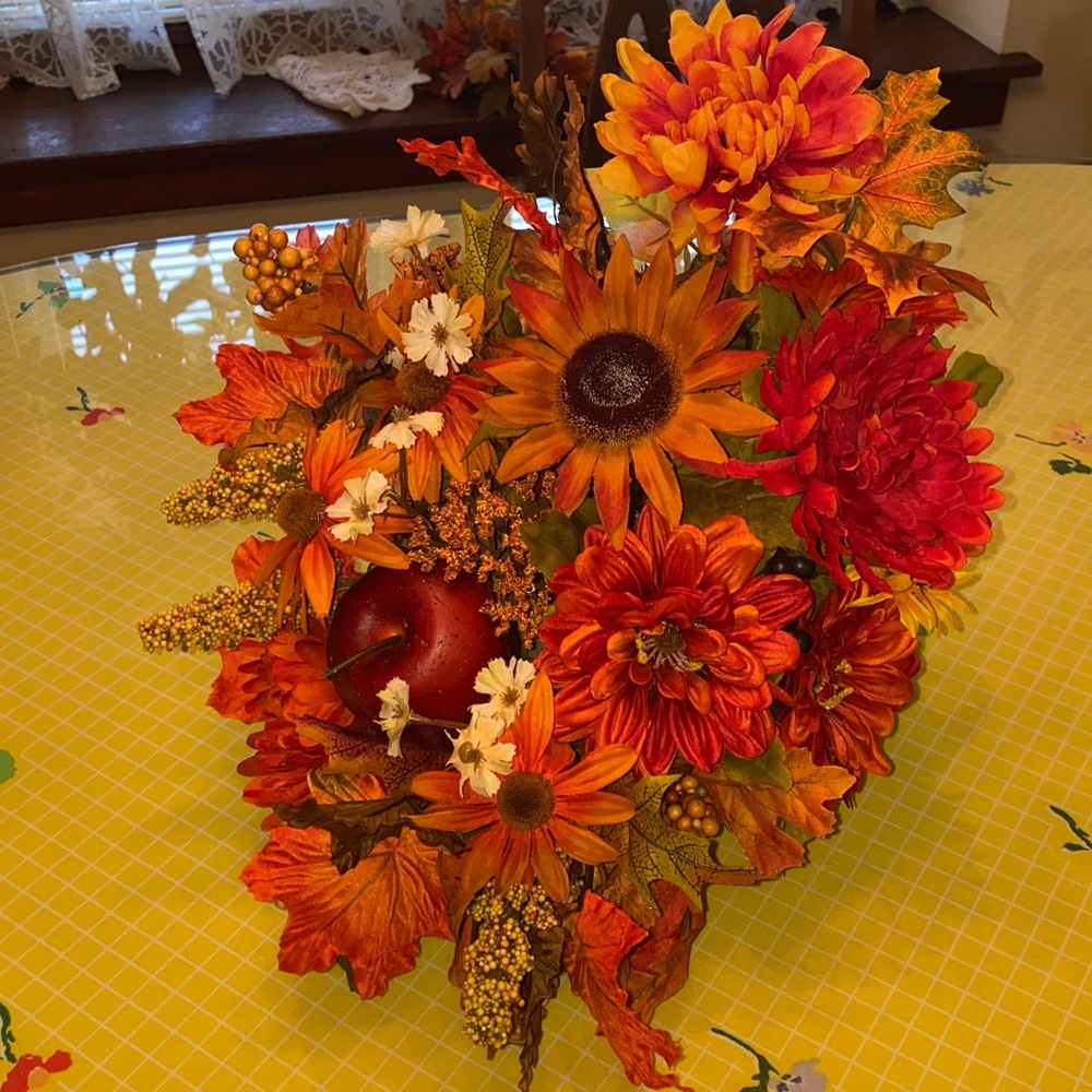Fall Flower Thanksgiving Arrangement Cornucopia *Free Gift With Purchase*